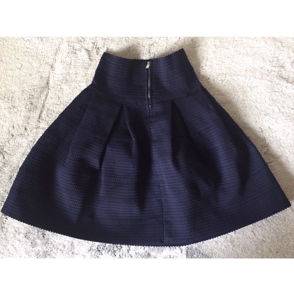Navy blue high waisted skater skirt - Picture 3 of 5
